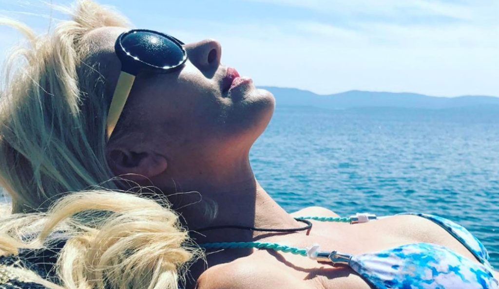Η Ελένη Μενεγάκη με μαγιό «έριξε» το Instagram (pic) | Pagenews.gr Η Ελένη Μενεγάκη με μαγιό «έριξε» το Instagram (pic) | Pagenews.gr