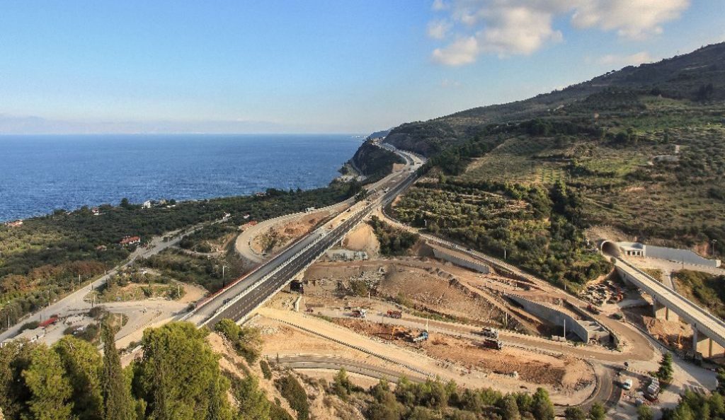 Ολυμπία Οδός: Έκλεισε τούνελ εξαιτίας μιας… βάρκας | Pagenews.gr Ολυμπία Οδός: Έκλεισε τούνελ εξαιτίας μιας… βάρκας | Pagenews.gr