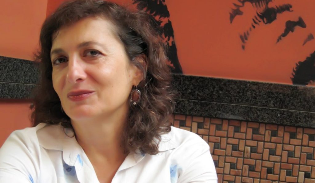 «Η συχνότητα του θανάτου»: Μια σύγχρονη αστυνομική ιστορία γεμάτη αναφορές στη ροκ μουσική | Pagenews.gr «Η συχνότητα του θανάτου»: Μια σύγχρονη αστυνομική ιστορία γεμάτη αναφορές στη ροκ μουσική | Pagenews.gr