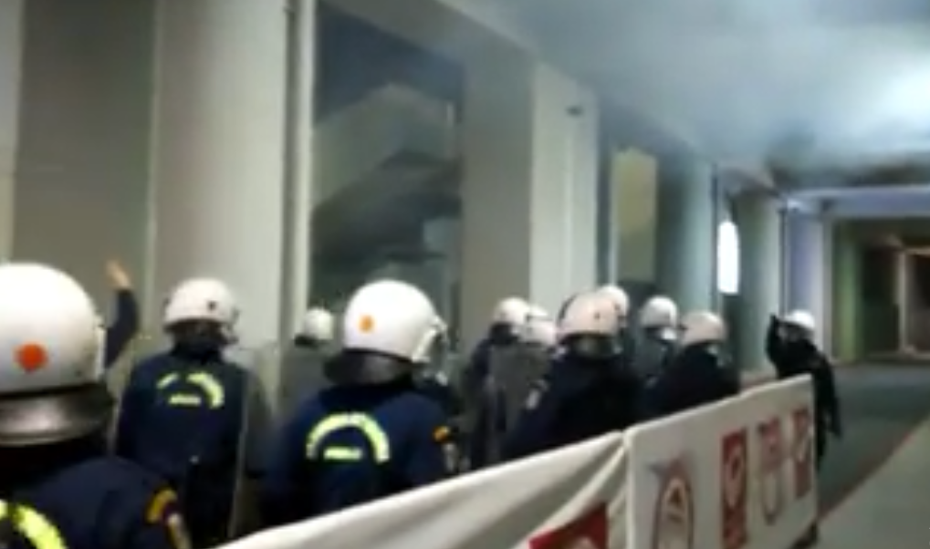 Η φωτογραφία που έδωσε στη δημοσιότητα ο Ολυμπιακός – Χτυπημένος ο φροντιστής (pics) | Pagenews.gr Η φωτογραφία που έδωσε στη δημοσιότητα ο Ολυμπιακός – Χτυπημένος ο φροντιστής (pics) | Pagenews.gr