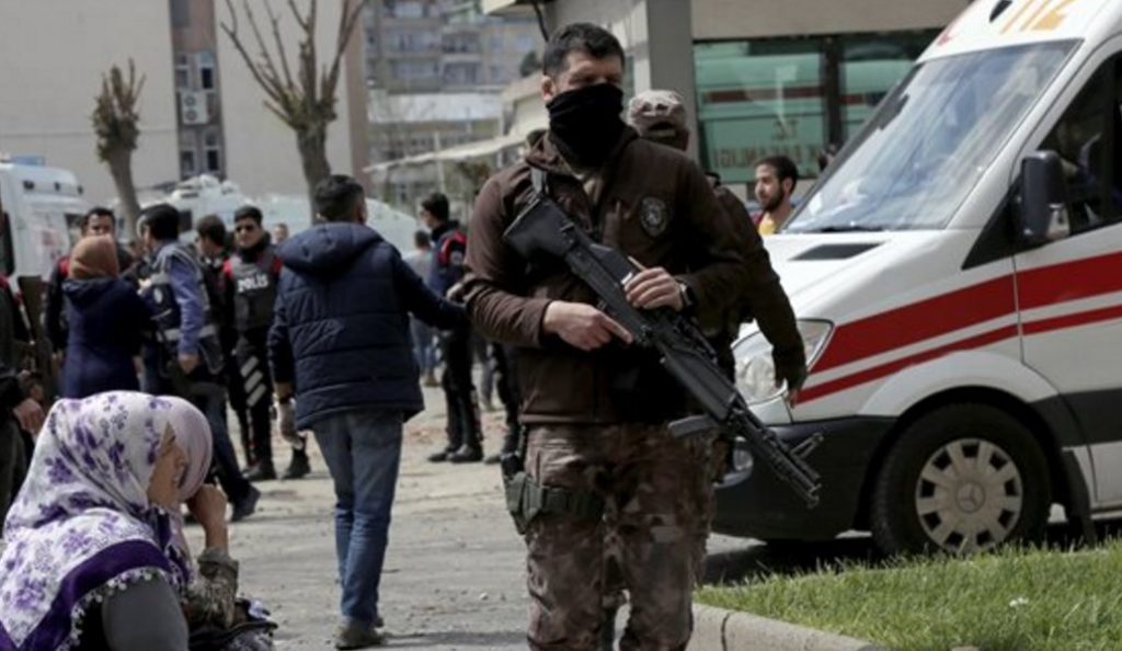 Τουρκία: Νεκρός από σφαίρα ο γιος του πρώην πρωθυπουργού Μεσούτ Γιλμάζ | Pagenews.gr Τουρκία: Νεκρός από σφαίρα ο γιος του πρώην πρωθυπουργού Μεσούτ Γιλμάζ | Pagenews.gr