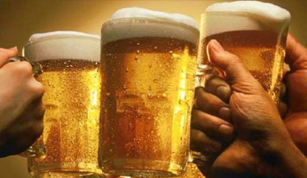 Γύρισε από τις μπύρες και διαπίστωσε πως κέρδισε 1 εκ. ευρώ στο στοίχημα | Pagenews.gr Γύρισε από τις μπύρες και διαπίστωσε πως κέρδισε 1 εκ. ευρώ στο στοίχημα | Pagenews.gr