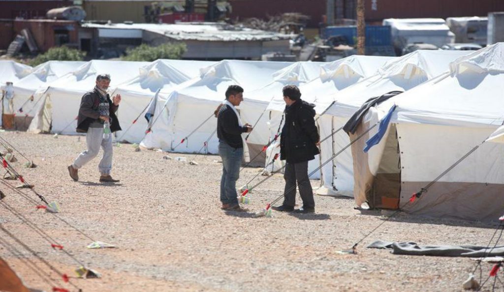 Επεισόδια ανάμεσα σε φαμίλιες από τη Συρία και το Ιράκ στον καταυλισμό της Σούδας | Pagenews.gr Επεισόδια ανάμεσα σε φαμίλιες από τη Συρία και το Ιράκ στον καταυλισμό της Σούδας | Pagenews.gr
