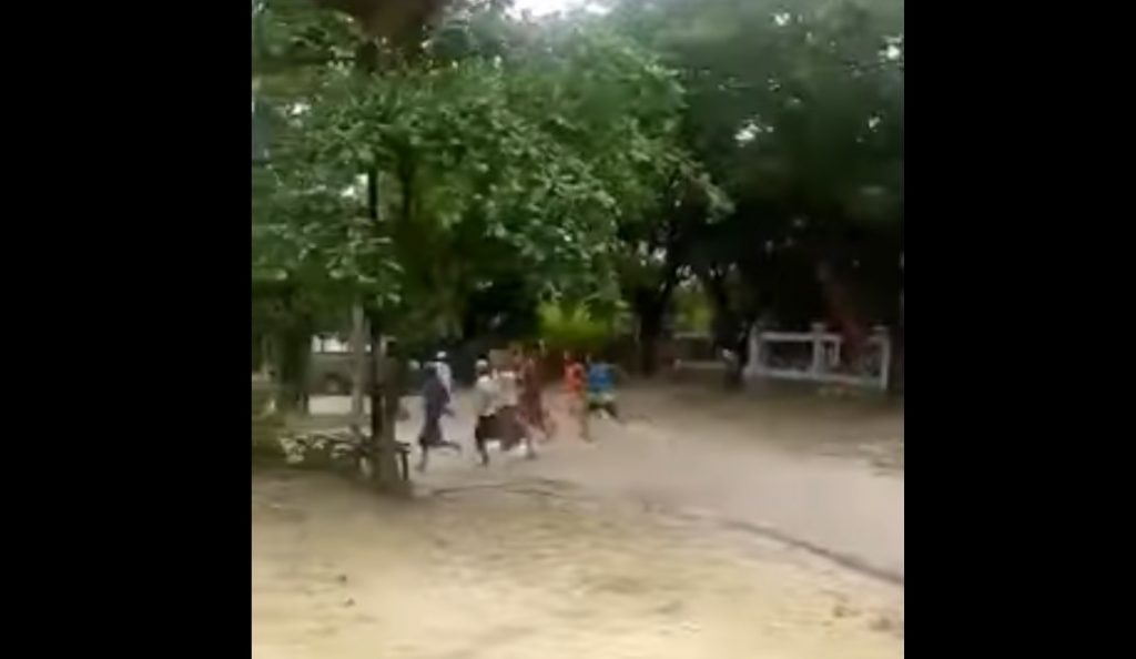 Prison Break στην Ινδονησία: Απέδρασαν 200 κρατούμενοι (vid) | Pagenews.gr Prison Break στην Ινδονησία: Απέδρασαν 200 κρατούμενοι (vid) | Pagenews.gr