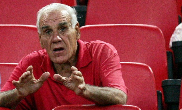 Τον είδα, είπα ότι θα ρίξει τα τσιμέντα κι ο Κόκκαλης τον πήρε ! | Pagenews.gr Τον είδα, είπα ότι θα ρίξει τα τσιμέντα κι ο Κόκκαλης τον πήρε ! | Pagenews.gr