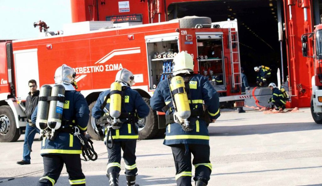 Γέρακας Αττικής: Πυρκαγιά σε συνεργείο αυτοκινήτων | Pagenews.gr Γέρακας Αττικής: Πυρκαγιά σε συνεργείο αυτοκινήτων | Pagenews.gr