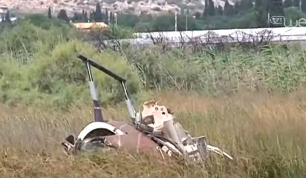 Οι πρώτες εικόνες από τη συντριβή του ψεκαστικού ελικοπτέρου στον Σχινιά (pics) | Pagenews.gr Οι πρώτες εικόνες από τη συντριβή του ψεκαστικού ελικοπτέρου στον Σχινιά (pics) | Pagenews.gr