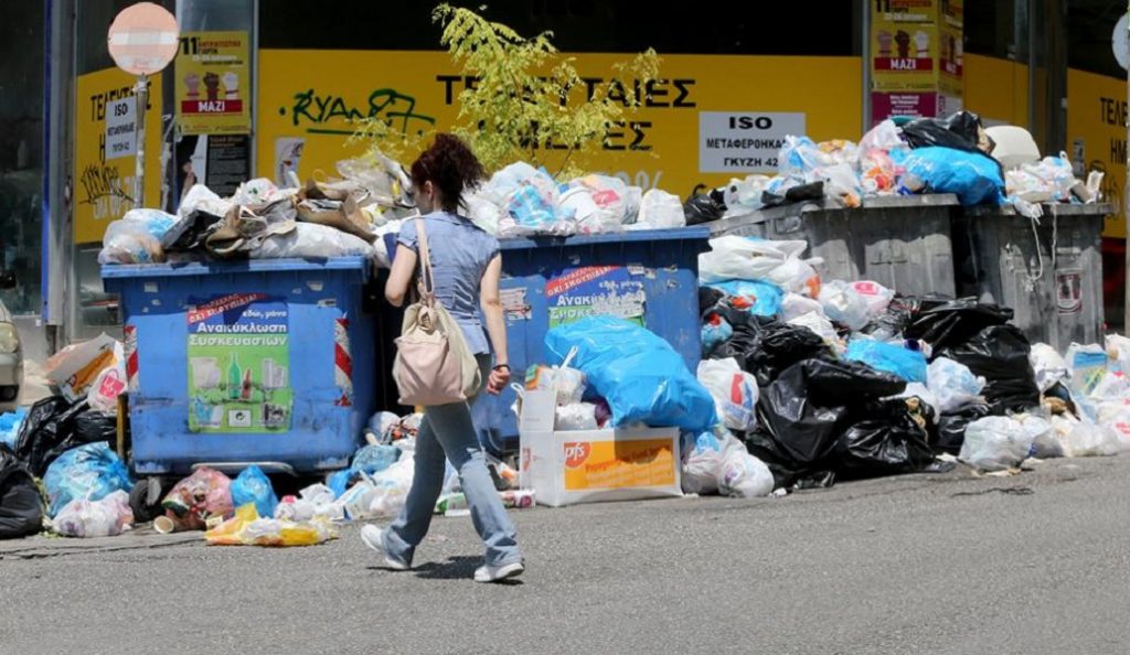 Καύσωνας μέσα σε… σκουπιδότοπο | Pagenews.gr Καύσωνας μέσα σε… σκουπιδότοπο | Pagenews.gr