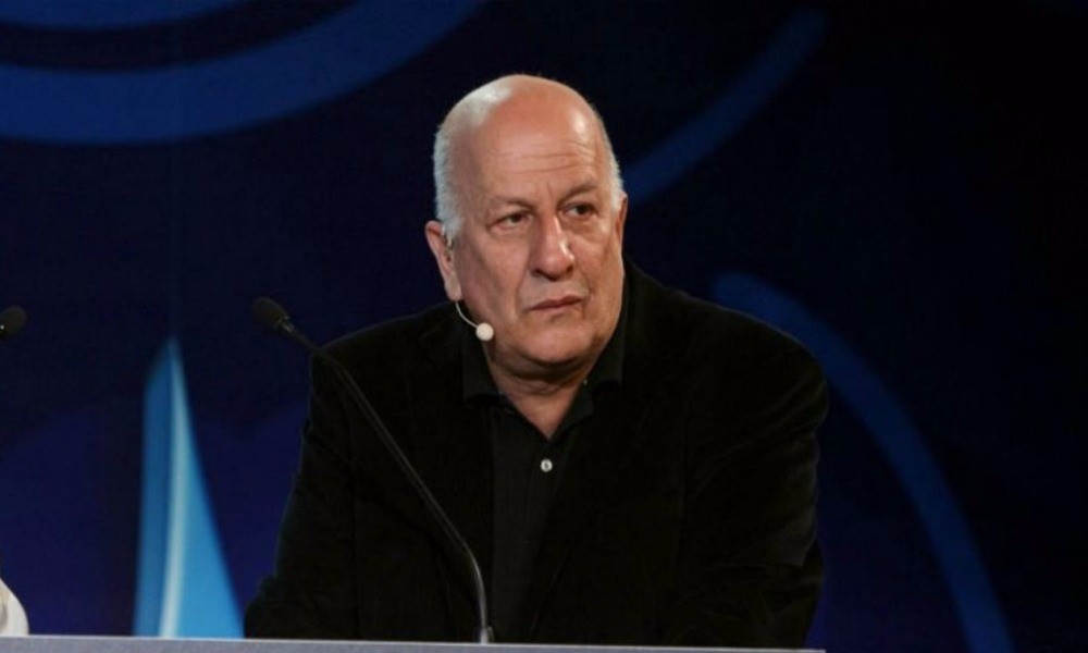 Αντώνης Πανούτσος: Έκπληξη με τον νέο ραδιοφωνικό σταθμό | Pagenews.gr Αντώνης Πανούτσος: Έκπληξη με τον νέο ραδιοφωνικό σταθμό | Pagenews.gr