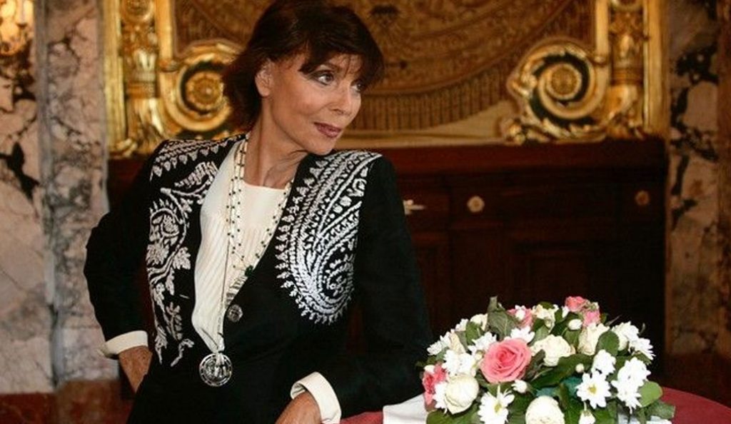 Αυλαία για την Ιταλίδα ηθοποιό Έλσα Μαρτινέλι | Pagenews.gr Αυλαία για την Ιταλίδα ηθοποιό Έλσα Μαρτινέλι | Pagenews.gr