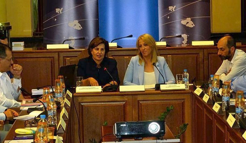 Δωρεά 2,9 εκατ. ευρώ από την Περιφέρεια Αττικής στην Περιφέρεια Β. Αιγαίου | Pagenews.gr Δωρεά 2,9 εκατ. ευρώ από την Περιφέρεια Αττικής στην Περιφέρεια Β. Αιγαίου | Pagenews.gr