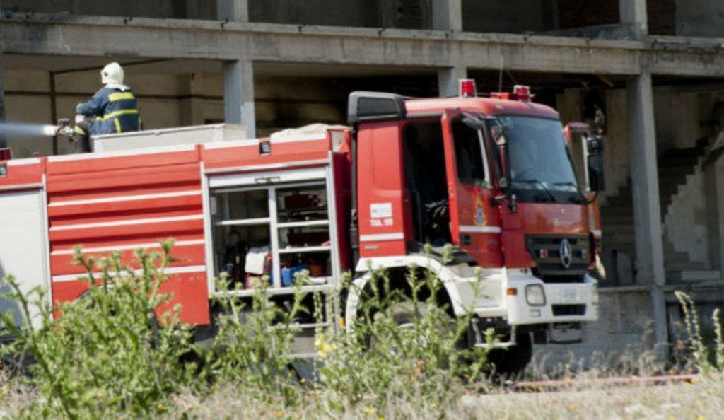 Σε εξέλιξη πυρκαγιά σε αποθήκη μετά από αλλεπάλληλες εκρήξεις (pic&vid) | Pagenews.gr Σε εξέλιξη πυρκαγιά σε αποθήκη μετά από αλλεπάλληλες εκρήξεις (pic&vid) | Pagenews.gr