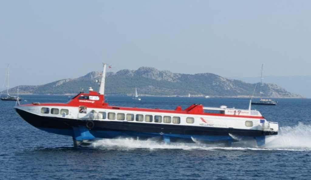 Πρόβλημα με «δελφίνι» στον Σαρωνικό – Επέστρεψε στο λιμάνι του Πειραιά | Pagenews.gr Πρόβλημα με «δελφίνι» στον Σαρωνικό – Επέστρεψε στο λιμάνι του Πειραιά | Pagenews.gr