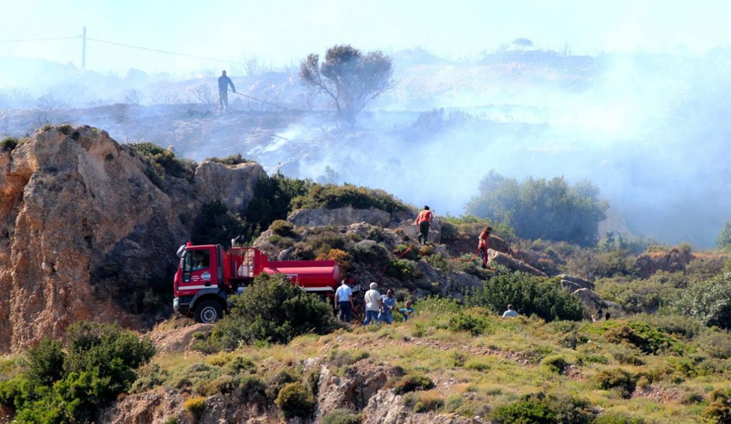 Αναζωπυρώθηκε η φωτιά στα Κύθηρα – Εκκενώθηκαν οικισμοί (upd) | Pagenews.gr Αναζωπυρώθηκε η φωτιά στα Κύθηρα – Εκκενώθηκαν οικισμοί (upd) | Pagenews.gr