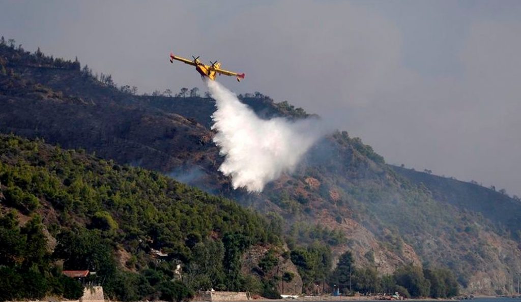 Σε ύφεση το πύρινο μέτωπο στις Μαριές Ζακύνθου | Pagenews.gr Σε ύφεση το πύρινο μέτωπο στις Μαριές Ζακύνθου | Pagenews.gr