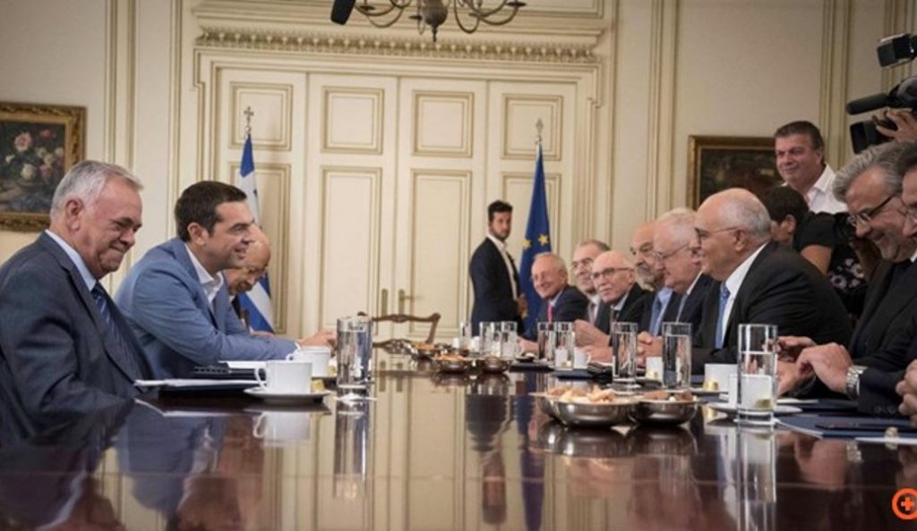 Τραπεζίτες σε Τσίπρα: Κύριε πρωθυπουργέ συνεχίστε τις μεταρρυθμίσεις | Pagenews.gr Τραπεζίτες σε Τσίπρα: Κύριε πρωθυπουργέ συνεχίστε τις μεταρρυθμίσεις | Pagenews.gr