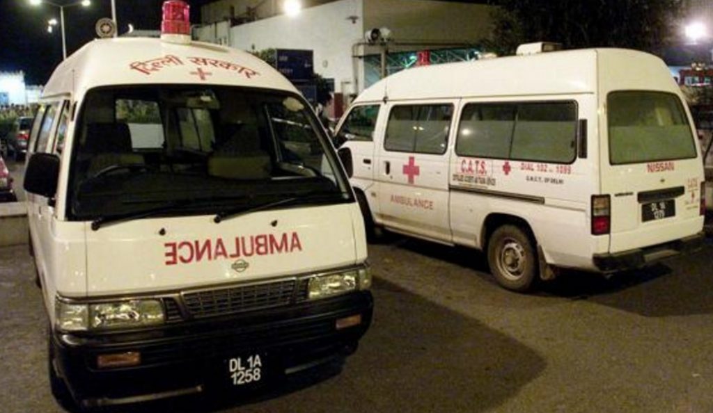 Ινδία: Τουλάχιστον 25 νεκροί από πτώση φορτηγού σε φρεάτιο | Pagenews.gr Ινδία: Τουλάχιστον 25 νεκροί από πτώση φορτηγού σε φρεάτιο | Pagenews.gr