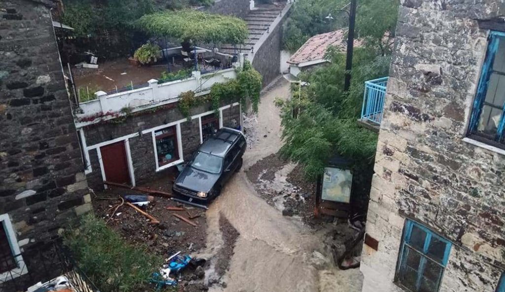 Σαμοθράκη: Αποτίμηση ζημιών από την κακοκαιρία (pics) | Pagenews.gr Σαμοθράκη: Αποτίμηση ζημιών από την κακοκαιρία (pics) | Pagenews.gr