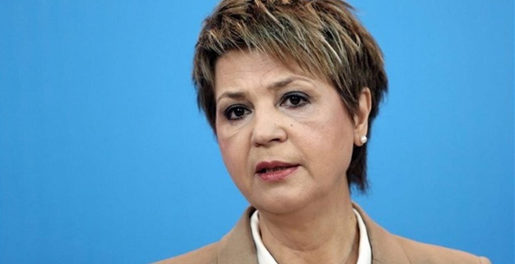 Γεροβασίλη: Ελάχιστα τα βήματα πριν την έξοδο από την πολυετή επιτροπεία | Pagenews.gr Γεροβασίλη: Ελάχιστα τα βήματα πριν την έξοδο από την πολυετή επιτροπεία | Pagenews.gr