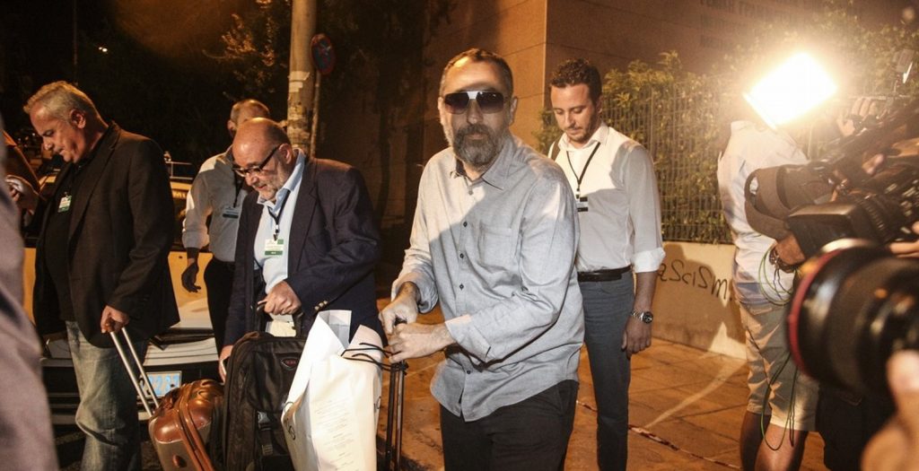 «Ξεσκονίζουν» τον Καλογρίτσα για μαύρο χρήμα και φοροδιαφυγή | Pagenews.gr «Ξεσκονίζουν» τον Καλογρίτσα για μαύρο χρήμα και φοροδιαφυγή | Pagenews.gr