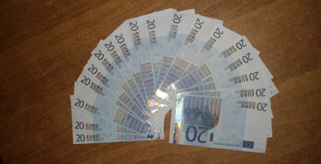 Καρδίτσα: Σύλληψη τριών ατόμων για παραχαραγμένα νομίσματα | Pagenews.gr Καρδίτσα: Σύλληψη τριών ατόμων για παραχαραγμένα νομίσματα | Pagenews.gr