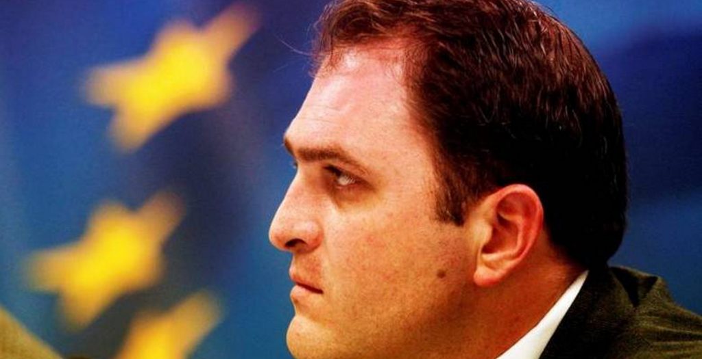 Πιτσιλής: Απαλλάσσει από τα καθήκοντα του τον διευθυντή του ΚΕΦΟΜΕΠ | Pagenews.gr Πιτσιλής: Απαλλάσσει από τα καθήκοντα του τον διευθυντή του ΚΕΦΟΜΕΠ | Pagenews.gr