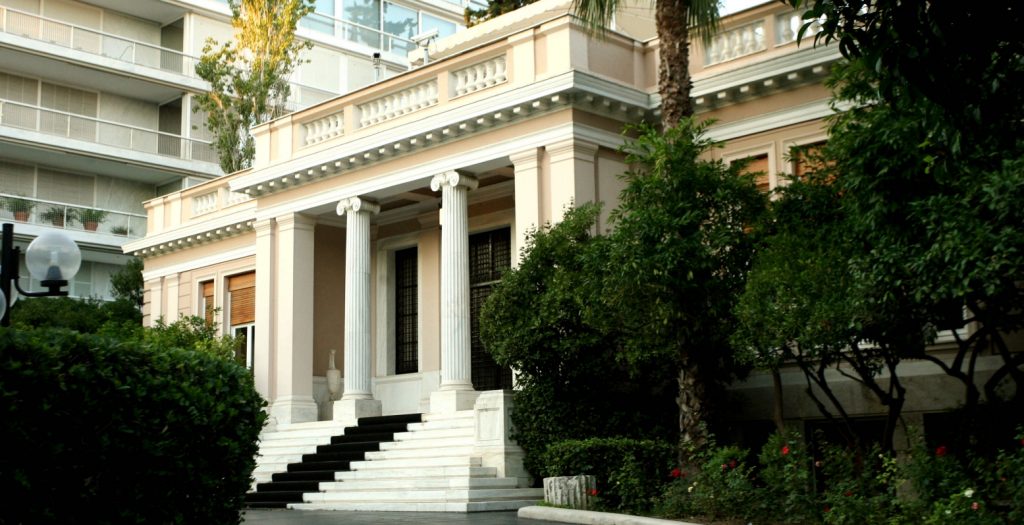 Απάντηση Μαξίμου στη ΝΔ: Φωνάζει ο κλέφτης για να φοβηθεί ο νοικοκύρης | Pagenews.gr Απάντηση Μαξίμου στη ΝΔ: Φωνάζει ο κλέφτης για να φοβηθεί ο νοικοκύρης | Pagenews.gr