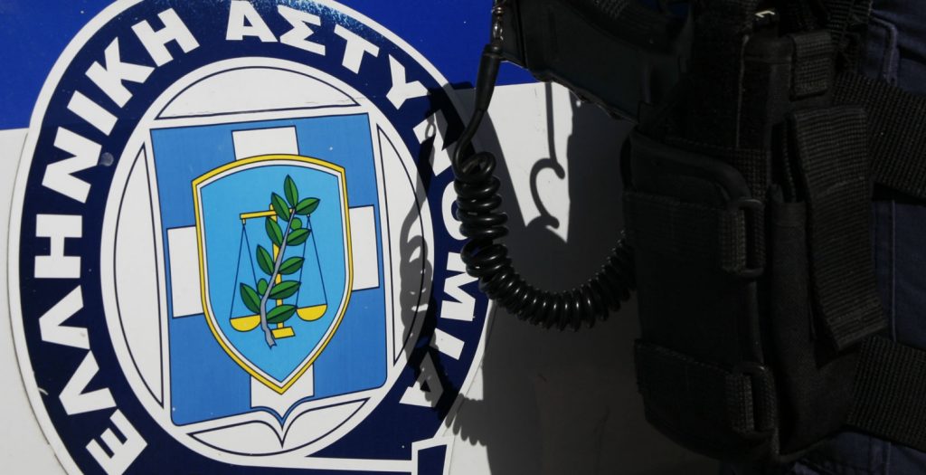 Νέα Ιωνία: Ληστεία με καλάσνικοφ σε εταιρεία λευκών ειδών | Pagenews.gr Νέα Ιωνία: Ληστεία με καλάσνικοφ σε εταιρεία λευκών ειδών | Pagenews.gr