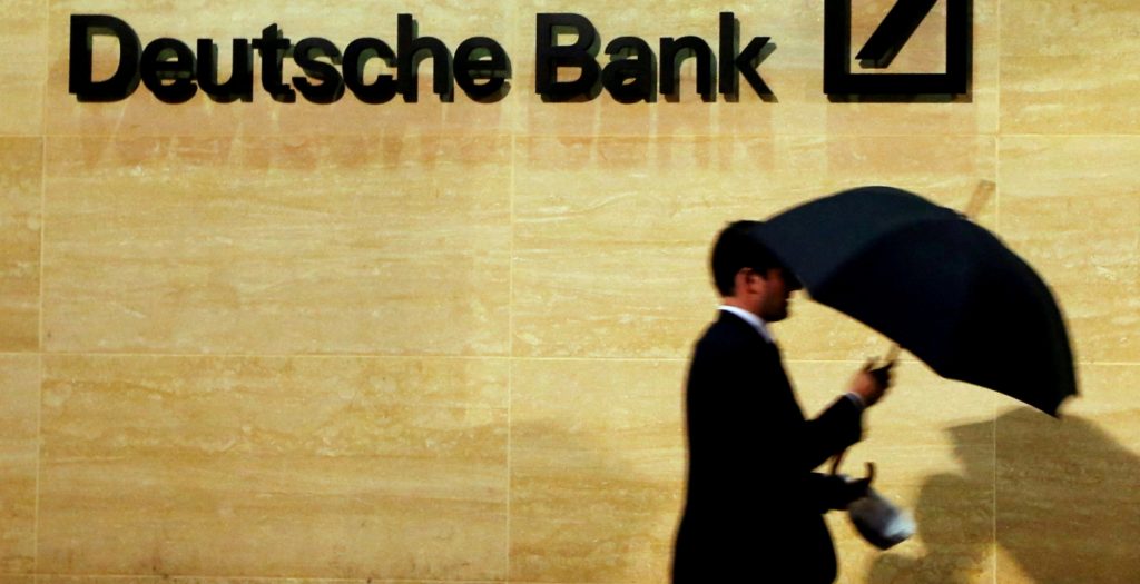 Deutsche Bank: Βασικό σενάριο η έξοδος της Ελλάδας από το πρόγραμμα τον Αύγουστο του 2018 | Pagenews.gr Deutsche Bank: Βασικό σενάριο η έξοδος της Ελλάδας από το πρόγραμμα τον Αύγουστο του 2018 | Pagenews.gr