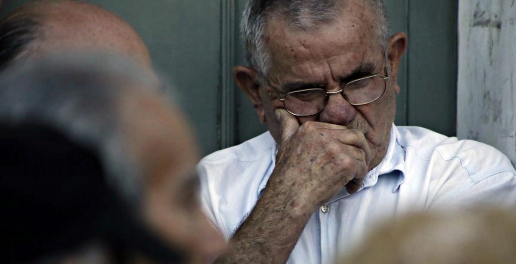 Μπαίνει αναδρομικό «μαχαίρι» στις συντάξεις άνω των 2.000 ευρώ | Pagenews.gr Μπαίνει αναδρομικό «μαχαίρι» στις συντάξεις άνω των 2.000 ευρώ | Pagenews.gr