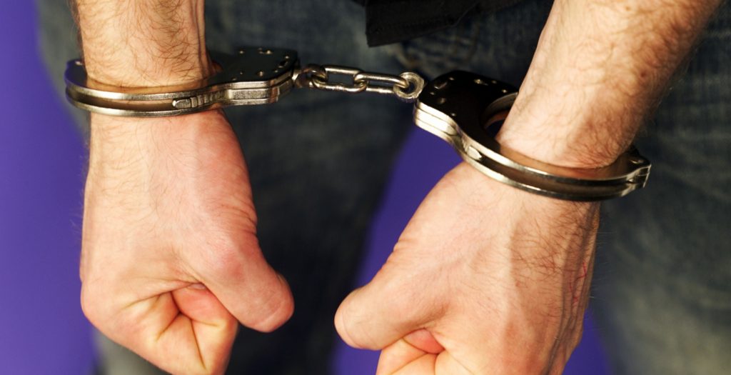 Πάτρα: Συνελήφθη 61χρονος με 16 καταδικαστικές αποφάσεις | Pagenews.gr Πάτρα: Συνελήφθη 61χρονος με 16 καταδικαστικές αποφάσεις | Pagenews.gr