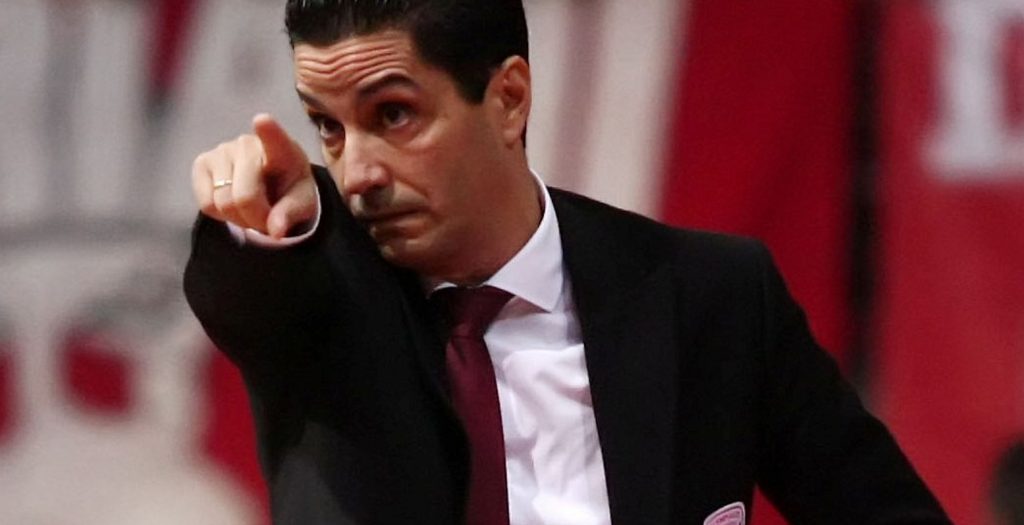Έδωσαν τα χέρια Σφαιρόπουλος και Μπλατ (pic) | Pagenews.gr Έδωσαν τα χέρια Σφαιρόπουλος και Μπλατ (pic) | Pagenews.gr
