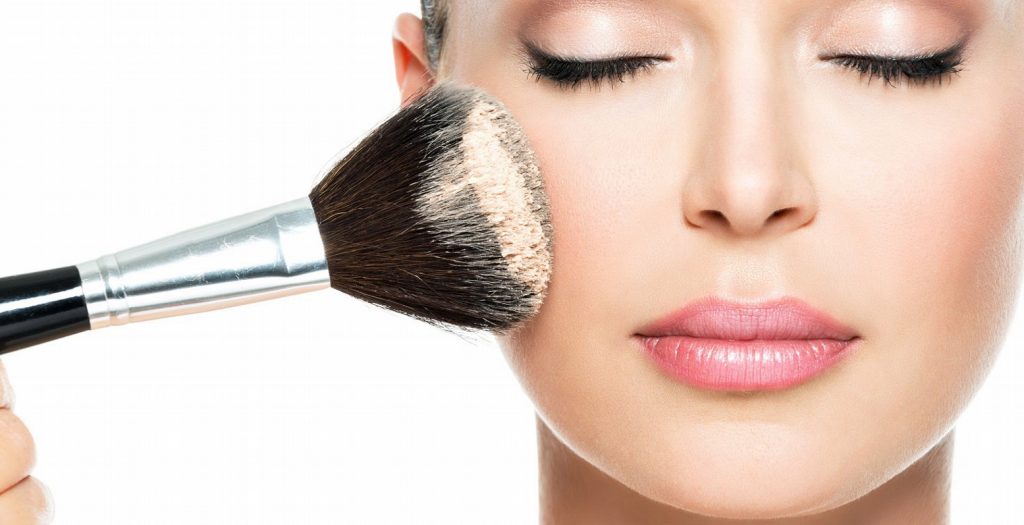 Εύκολο μακιγιάζ μέσα από τις συμβουλές των make-up artists | Pagenews.gr Εύκολο μακιγιάζ μέσα από τις συμβουλές των make-up artists | Pagenews.gr