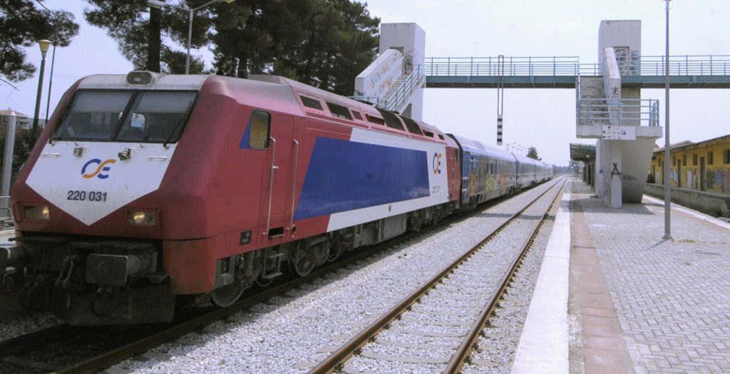 Πιάστηκαν ενώ τεμάχιζαν βαγόνια του ΟΣΕ | Pagenews.gr Πιάστηκαν ενώ τεμάχιζαν βαγόνια του ΟΣΕ | Pagenews.gr
