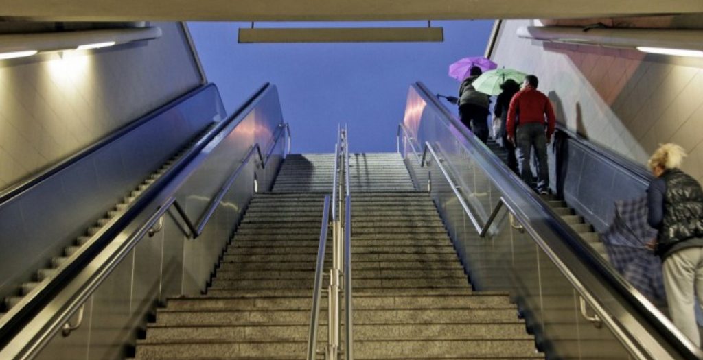 Άνοιξαν οι σταθμοί του μετρό | Pagenews.gr Άνοιξαν οι σταθμοί του μετρό | Pagenews.gr
