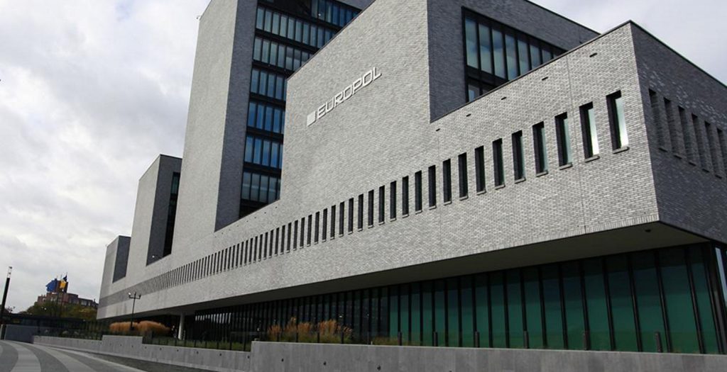 Europol: Πιθανό ένα χτύπημα του ISIS στην Ευρώπη | Pagenews.gr Europol: Πιθανό ένα χτύπημα του ISIS στην Ευρώπη | Pagenews.gr
