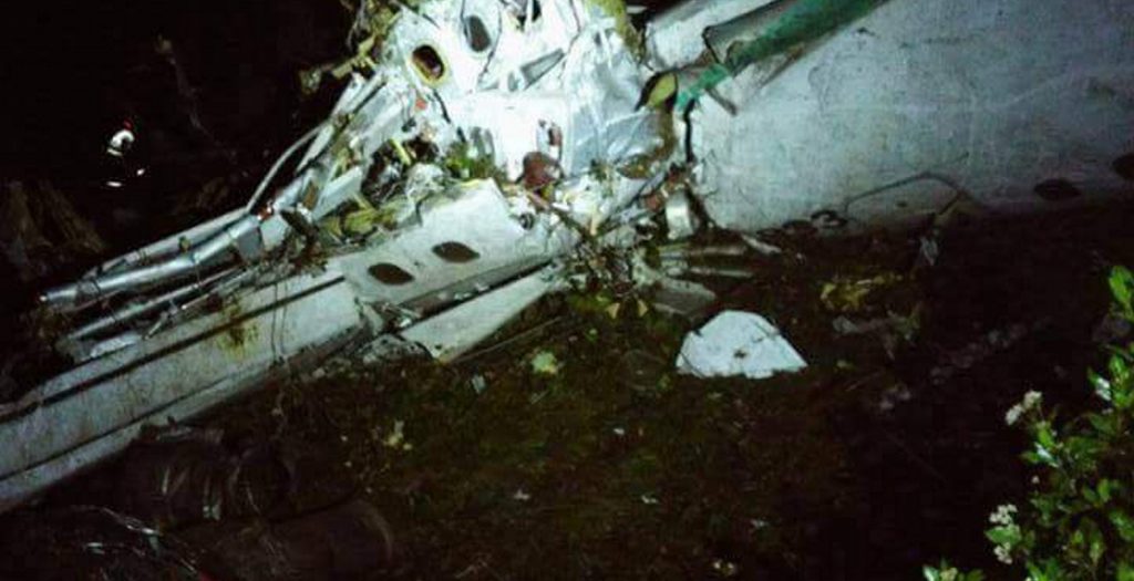 Συντριβή αεροσκάφους με 81 επιβαίνοντες στην Κολομβία | Pagenews.gr Συντριβή αεροσκάφους με 81 επιβαίνοντες στην Κολομβία | Pagenews.gr
