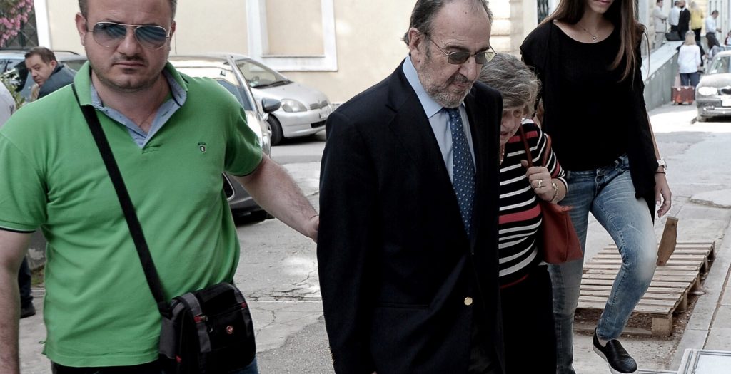 Απολογείται για απιστία ο Ανδρέας Μαρτίνης | Pagenews.gr Απολογείται για απιστία ο Ανδρέας Μαρτίνης | Pagenews.gr