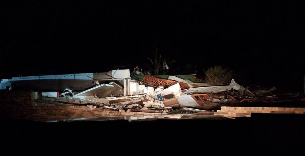 Φονικός ανεμοστρόβιλος «σαρώνει» Μισισίπι – Αλαμπάμα! | Pagenews.gr Φονικός ανεμοστρόβιλος «σαρώνει» Μισισίπι – Αλαμπάμα! | Pagenews.gr