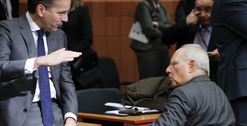 Handelsblatt: Θετικός ο Σόιμπλε για το σχέδιο μείωσης του ελληνικού χρέους | Pagenews.gr Handelsblatt: Θετικός ο Σόιμπλε για το σχέδιο μείωσης του ελληνικού χρέους | Pagenews.gr