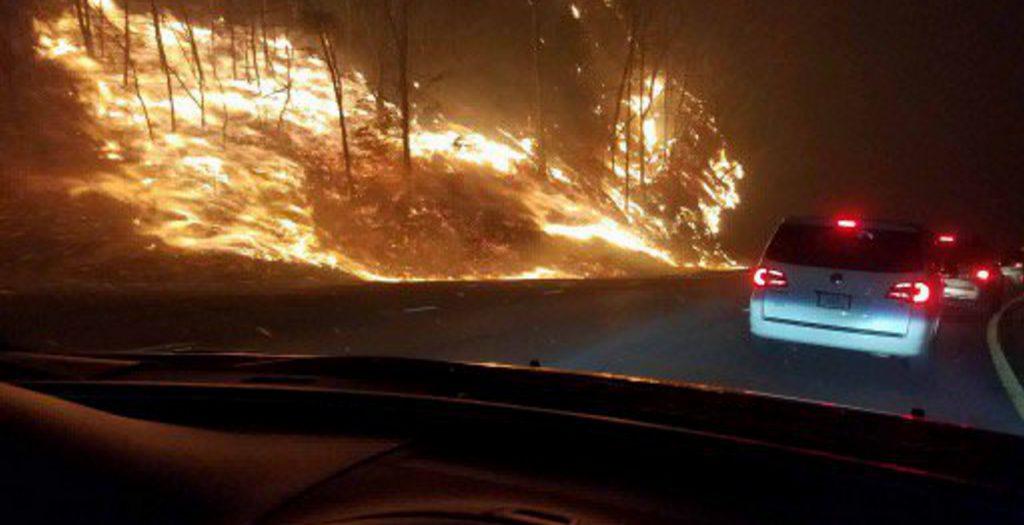ΗΠΑ: 11 νεκροί από τις πυρκαγιές στο Τενεσί | Pagenews.gr ΗΠΑ: 11 νεκροί από τις πυρκαγιές στο Τενεσί | Pagenews.gr