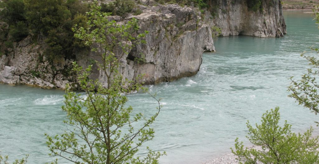 Αλφειός και Ενιπέας «τρώνε» δρόμους και περιουσίες | Pagenews.gr Αλφειός και Ενιπέας «τρώνε» δρόμους και περιουσίες | Pagenews.gr