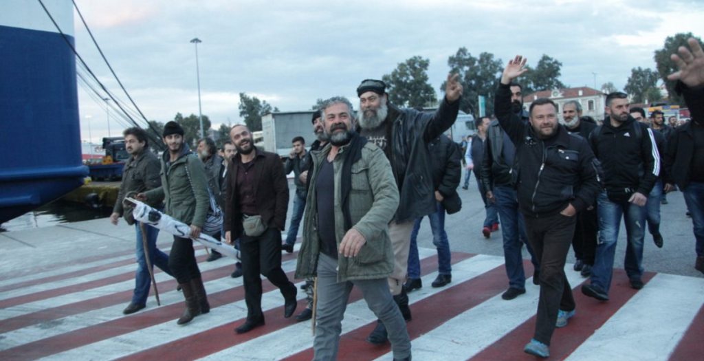 Ηράκλειο: Αποχώρηση των αγροτών από το λιμάνι | Pagenews.gr Ηράκλειο: Αποχώρηση των αγροτών από το λιμάνι | Pagenews.gr