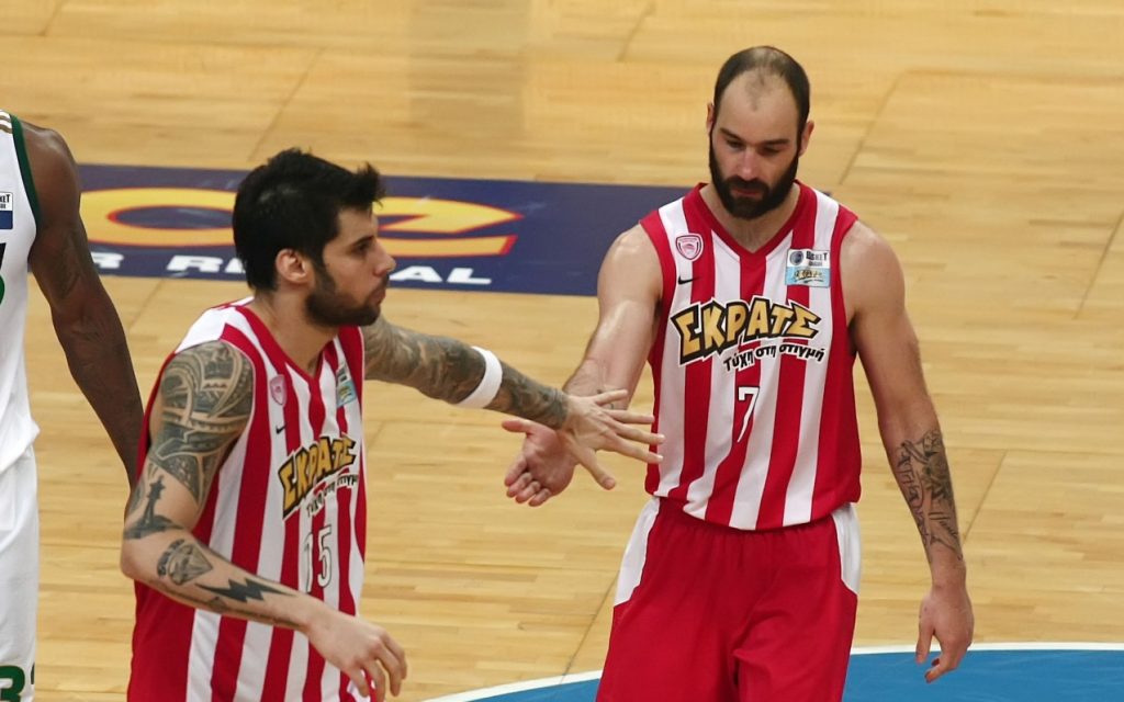 Δείτε τι έκαναν Πρίντεζης και Σπανούλης σε φιλάθλους του Παναθηναϊκού (pics) | Pagenews.gr Δείτε τι έκαναν Πρίντεζης και Σπανούλης σε φιλάθλους του Παναθηναϊκού (pics) | Pagenews.gr