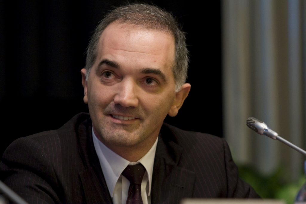 Μάριος Σαλμάς: Από μένα έμαθε ο ΣΥΡΙΖΑ για την Novartis | Pagenews.gr Μάριος Σαλμάς: Από μένα έμαθε ο ΣΥΡΙΖΑ για την Novartis | Pagenews.gr