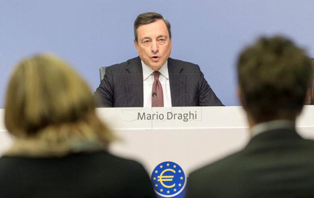Μάριο Ντράγκι: Σταθερή η ανάπτυξη στην Ευρωζώνη | Pagenews.gr Μάριο Ντράγκι: Σταθερή η ανάπτυξη στην Ευρωζώνη | Pagenews.gr