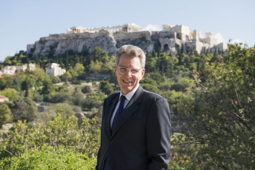 Τζέφρι Πάιατ: Προσβλητική για τα θύματα η άδεια στον Κουφοντίνα | Pagenews.gr Τζέφρι Πάιατ: Προσβλητική για τα θύματα η άδεια στον Κουφοντίνα | Pagenews.gr