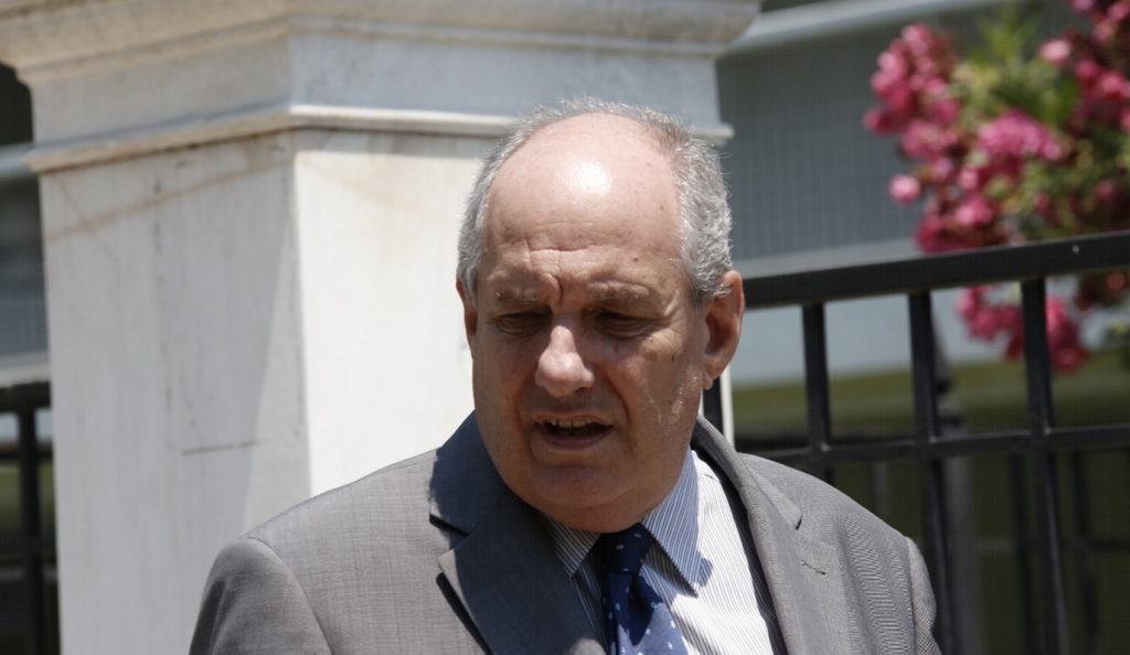 Τέρενς Κουίκ: Ο Νίκος Κοτζιάς δεν πτοείται από απειλές θρασύδειλων | Pagenews.gr Τέρενς Κουίκ: Ο Νίκος Κοτζιάς δεν πτοείται από απειλές θρασύδειλων | Pagenews.gr