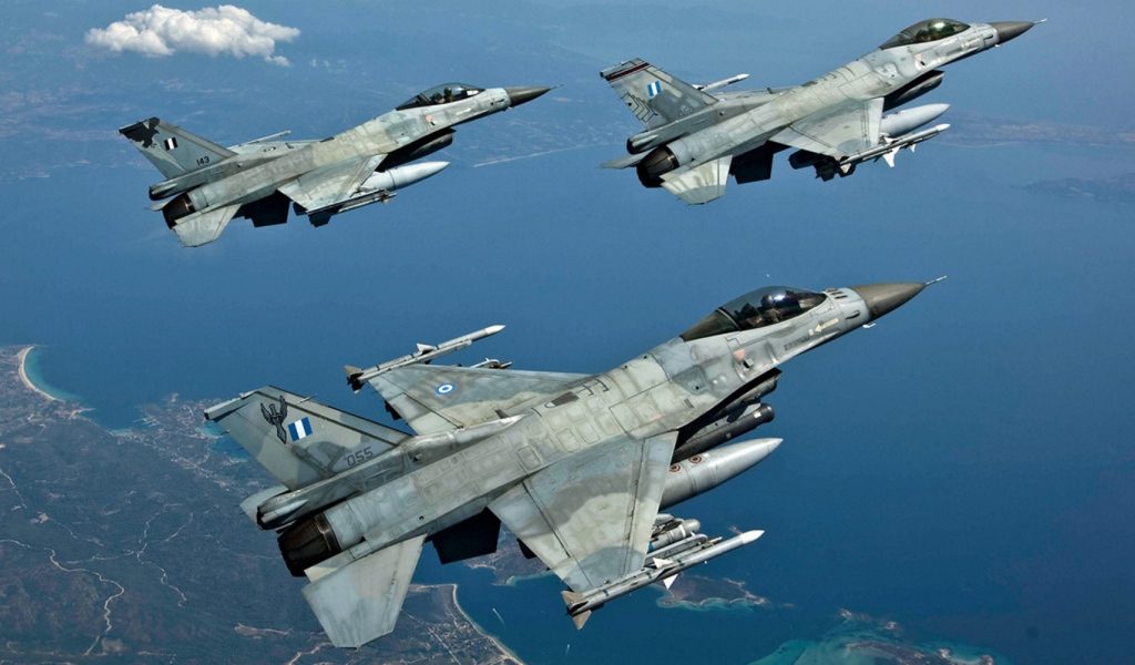 Χαμηλές πτήσεις μαχητικών αεροσκαφών πάνω από την Αθήνα | Pagenews.gr Χαμηλές πτήσεις μαχητικών αεροσκαφών πάνω από την Αθήνα | Pagenews.gr