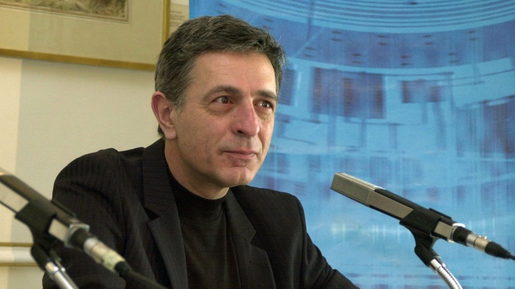 Κούλογλου, υπέρ Βίλντερ; | Pagenews.gr Κούλογλου, υπέρ Βίλντερ; | Pagenews.gr